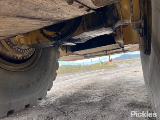 2011年式キャタピラー994F