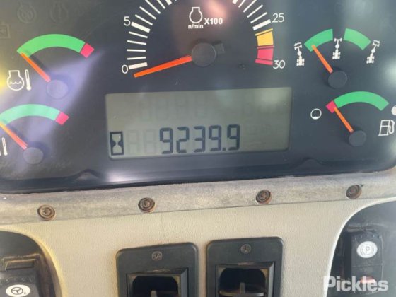 2017年式キャタピラー140M