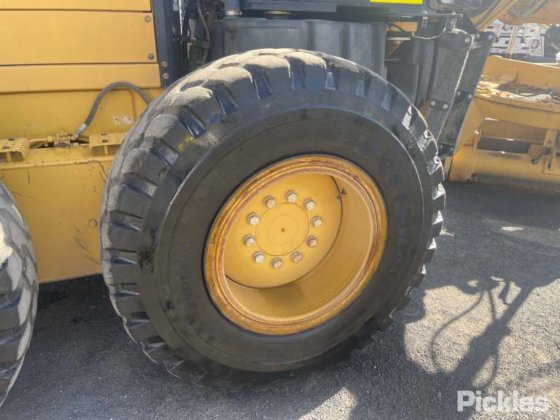 2017年式キャタピラー140M