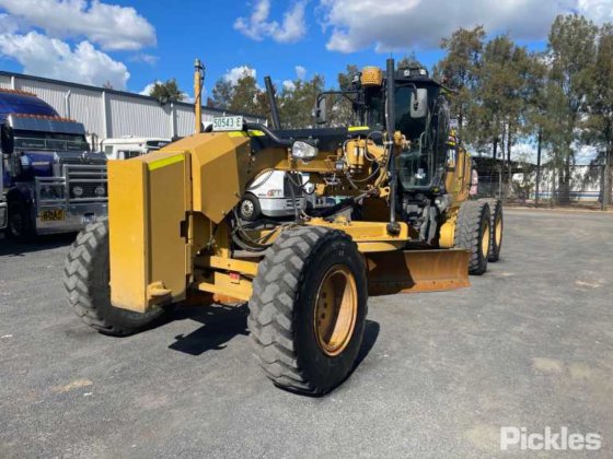 2017年式キャタピラー140M