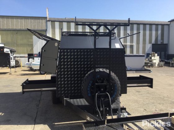 2025 绿色有限公司