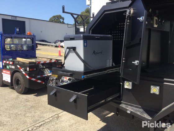 2025 绿色有限公司