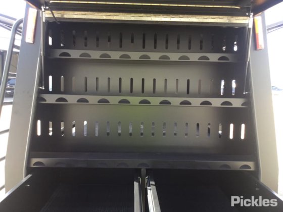 2025 绿色有限公司