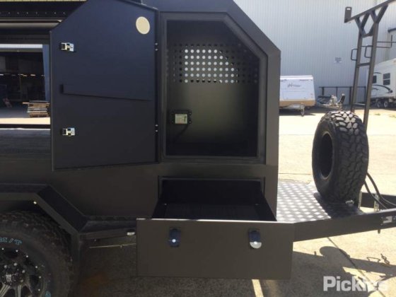 2025 绿色有限公司