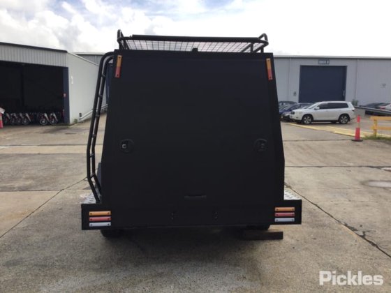 2025 绿色有限公司