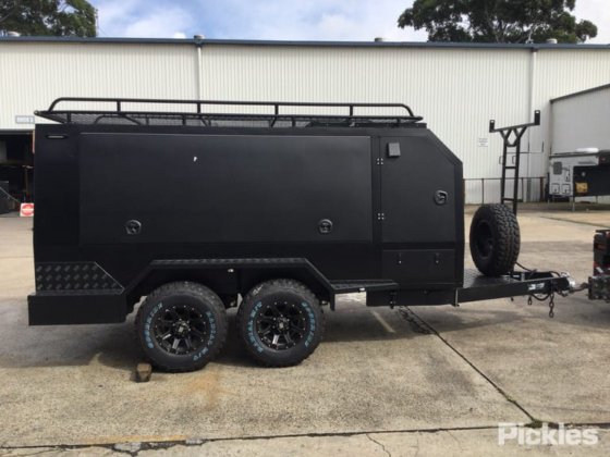 2025 绿色有限公司