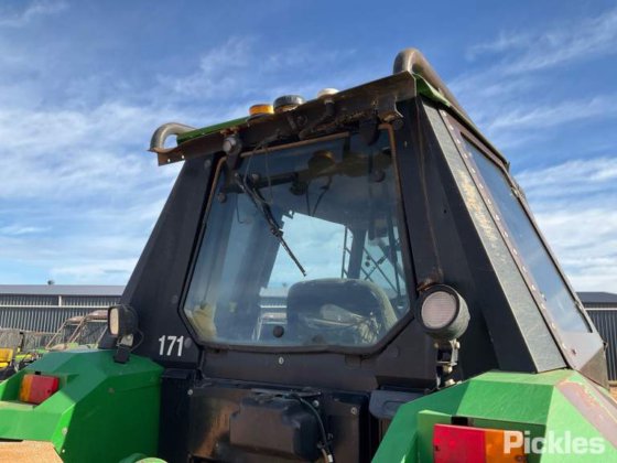 2017 约翰迪尔 6110M