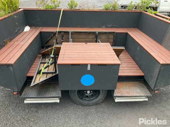 2020 プロアロイトレーラー