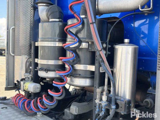 2008年式ケンワース K108