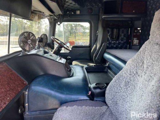 2008年式ケンワース K108