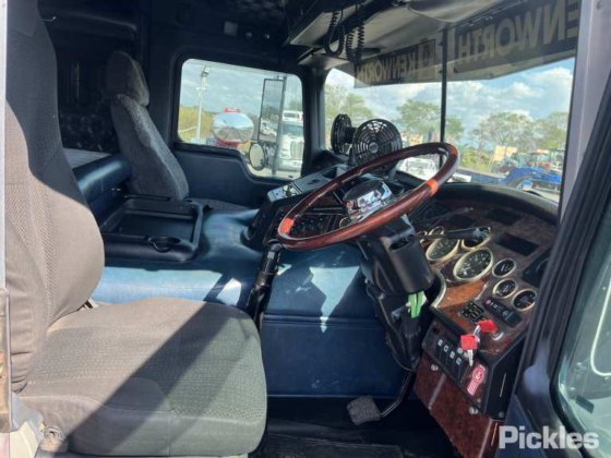 2008年式ケンワース K108