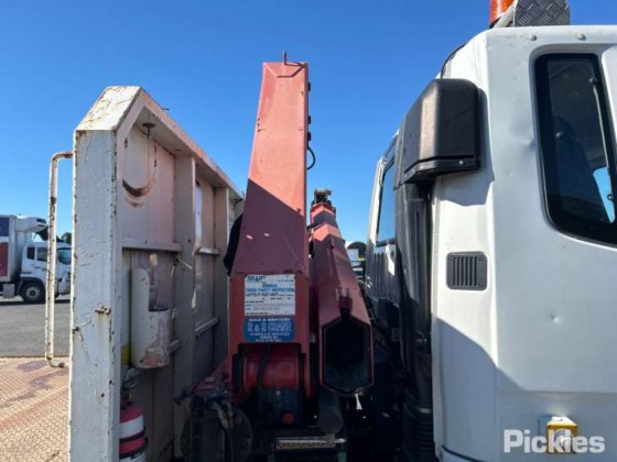 2013年三菱扶桑战斗机1427