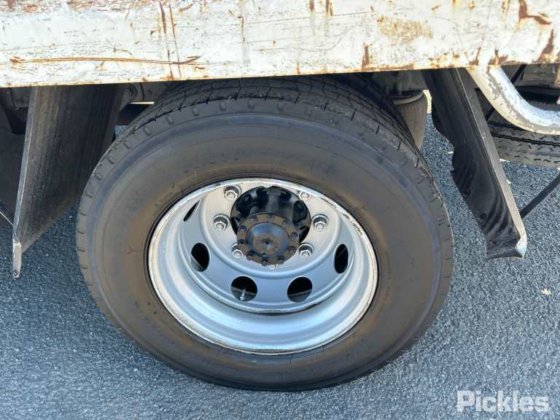 2013年三菱扶桑战斗机1427