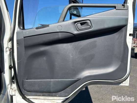 2013年三菱扶桑战斗机1427