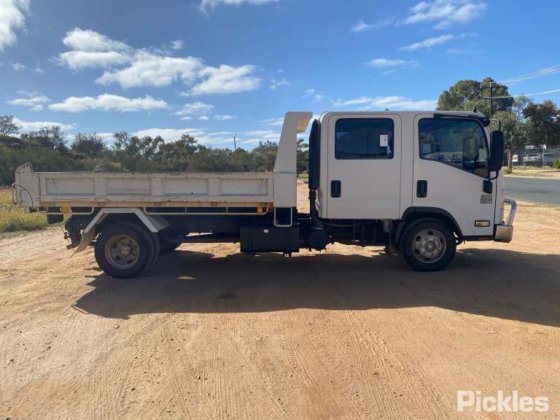 2015年式 いすゞ Nシリーズ