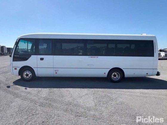 2020 三菱ふそうローザ