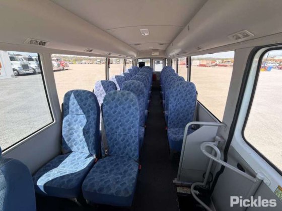 2020 三菱ふそうローザ