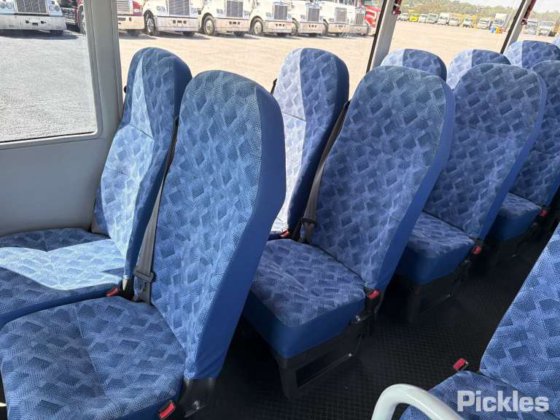 2020 三菱ふそうローザ