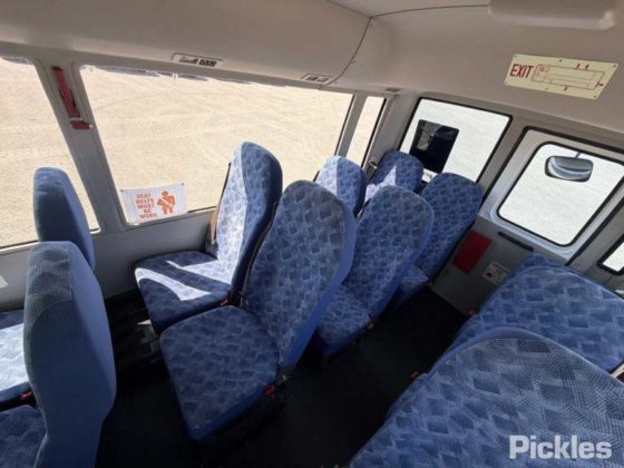 2020 三菱ふそうローザ