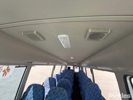 2020 三菱ふそうローザ