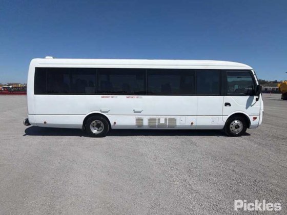 2020 三菱ふそうローザ