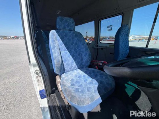 2020 三菱ふそうローザ