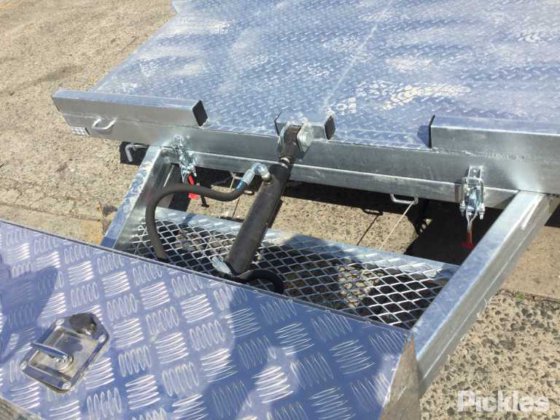 2025 绿色有限公司