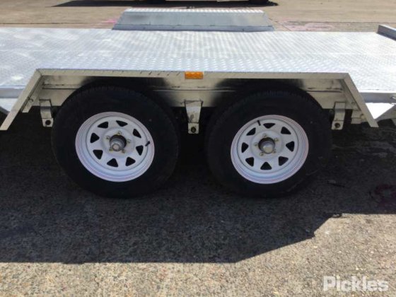 2025 绿色有限公司