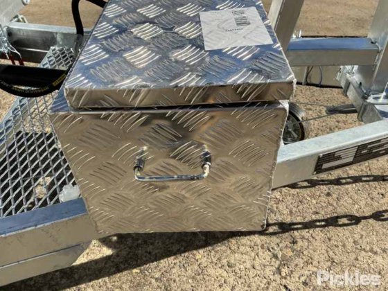 2025 绿色有限公司