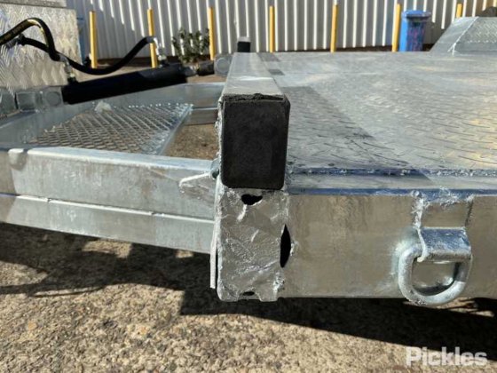 2025 绿色有限公司