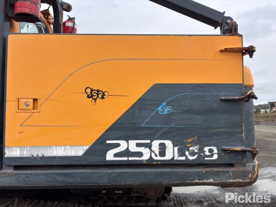 2012年式ヒュンダイ ロベックス 250LC-9