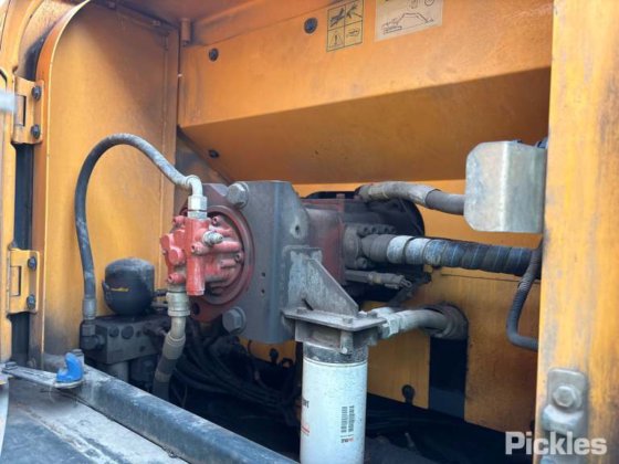 2012年式ヒュンダイ ロベックス 250LC-9