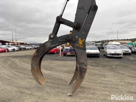 2012年式ヒュンダイ ロベックス 250LC-9