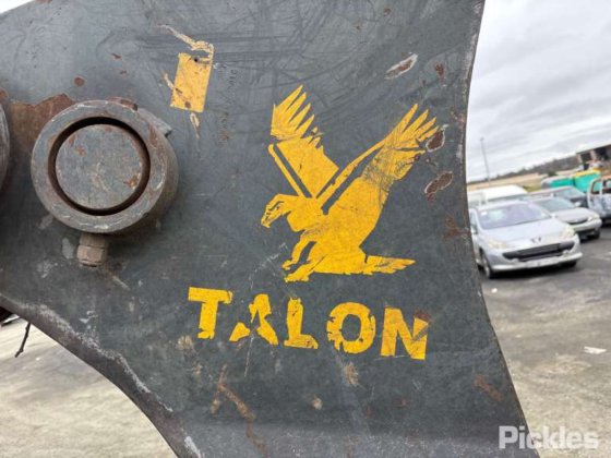 2012年式ヒュンダイ ロベックス 250LC-9