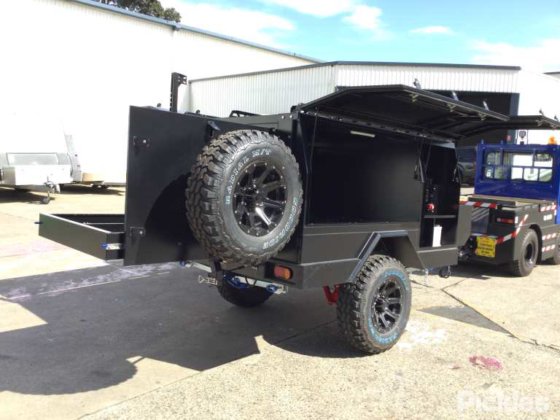 2025 绿色有限公司