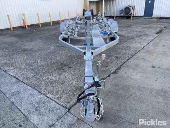 2025 Green Pty Ltd 船拖车