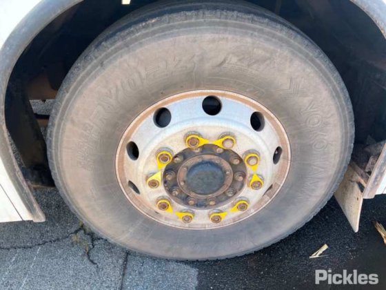 2005款梅赛德斯奔驰2542