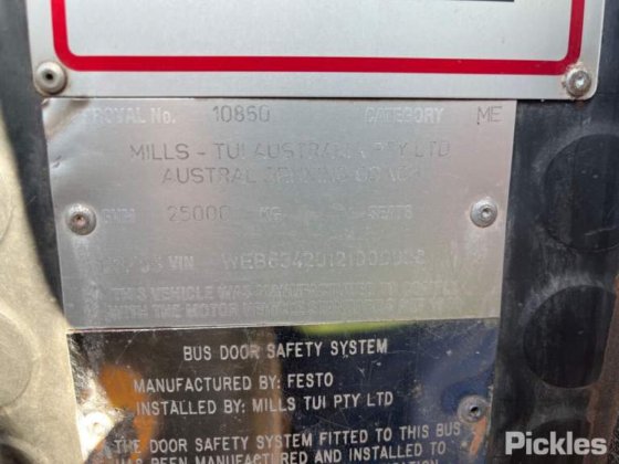 2005款梅赛德斯奔驰2542