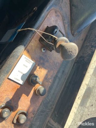 2005款梅赛德斯奔驰2542