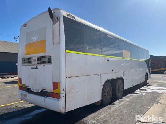 2005款梅赛德斯奔驰2542