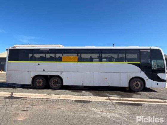 2005款梅赛德斯奔驰2542