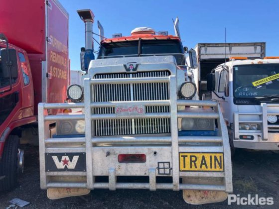 2004年西部之星4900FX