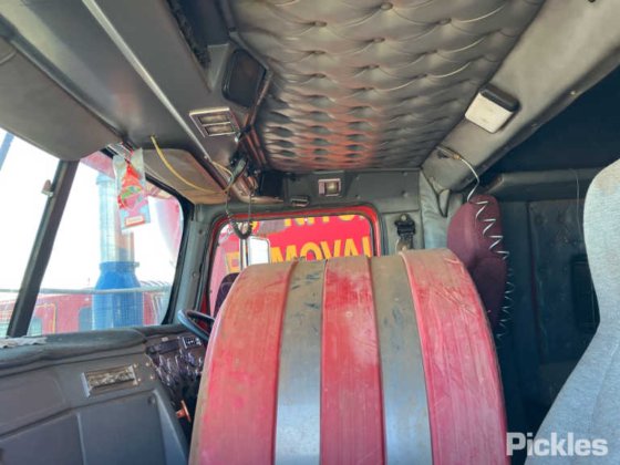 2004年西部之星4900FX