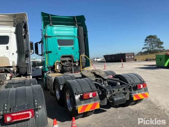 2019 メルセデス ベンツ アクトロス 2658