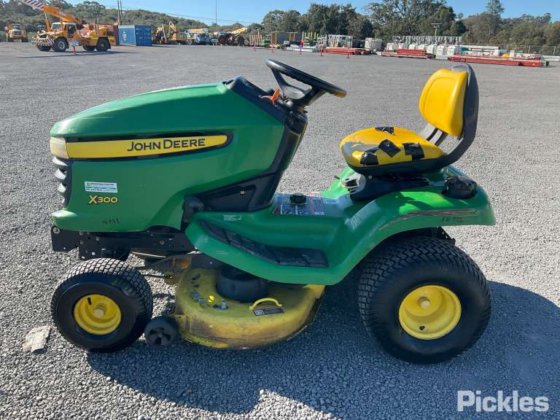 2008年式ジョンディアX300