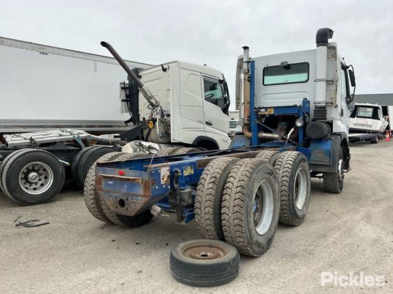 2001 Mack Quantum