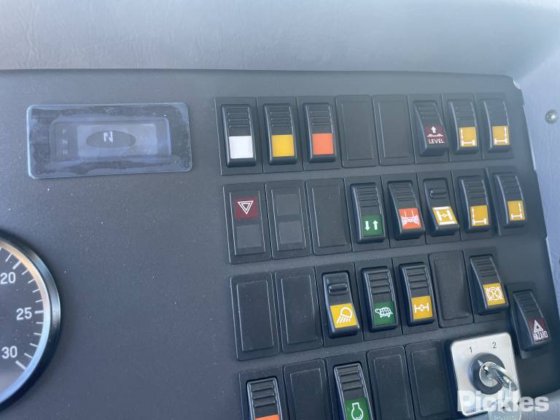 2012 タダノ ATF-220G-5