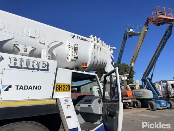 2012 タダノ ATF-220G-5