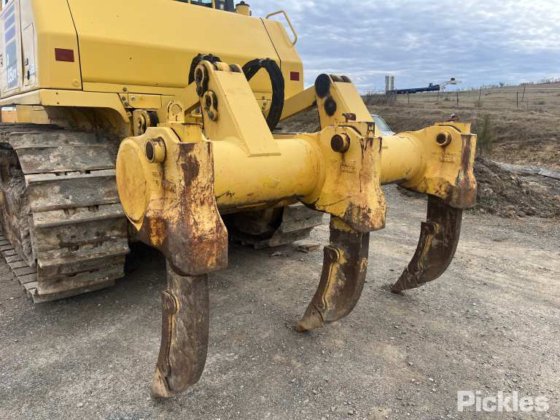 2016年式コマツD85EX-18