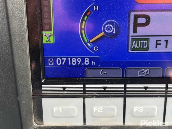 2016年式コマツD85EX-18